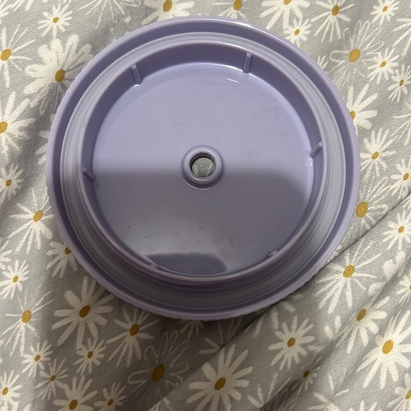 pastel purple starbucks cup - Picture 4 of 4